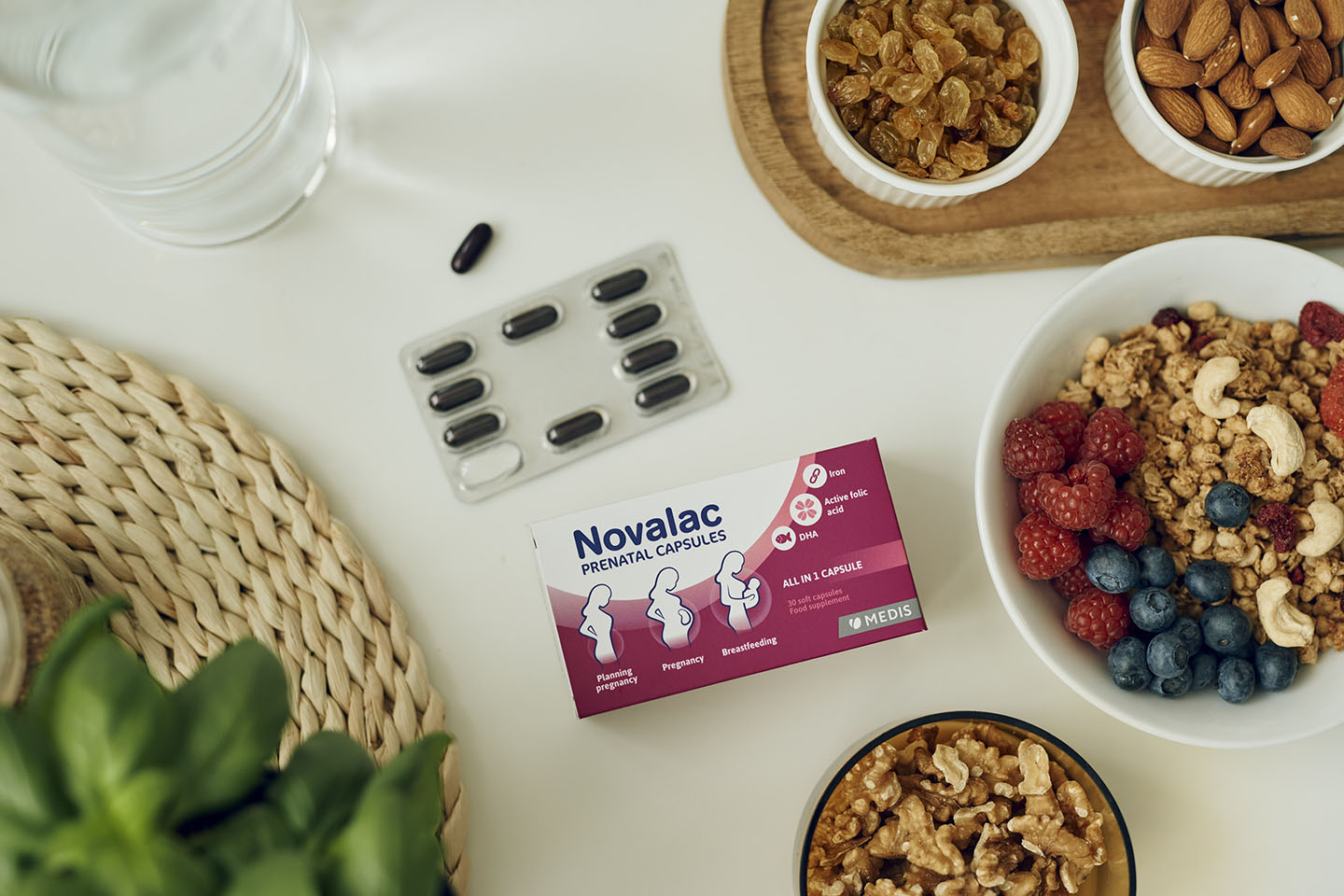 Novalac prenatalne kapsule uz uravnotežen doručak – početak dana za zdravlje majke i bebe.